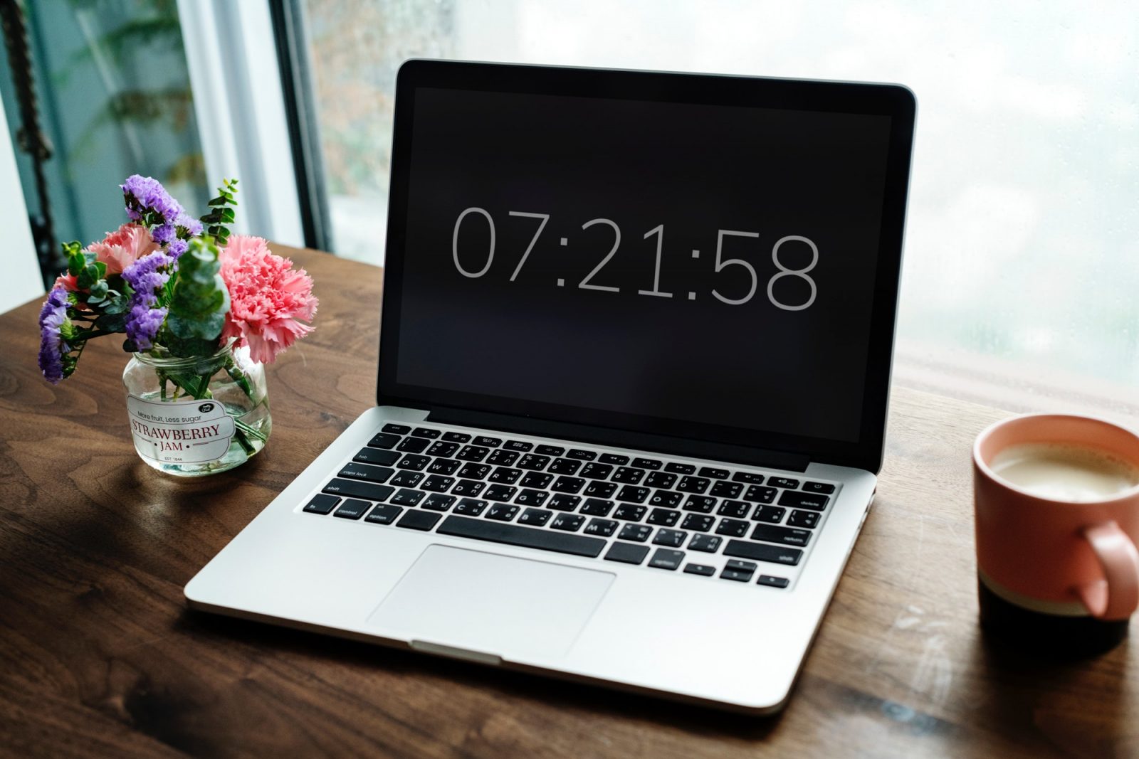 appointment-beverage-business-reviw-time-laptop-raychel-says